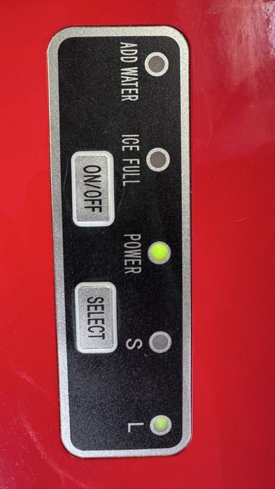 Aparat de facut cuburi de gheta , coca cola