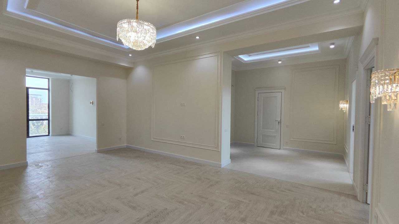 3-х Комнатная квартира в центре 118кв.м. Дархан