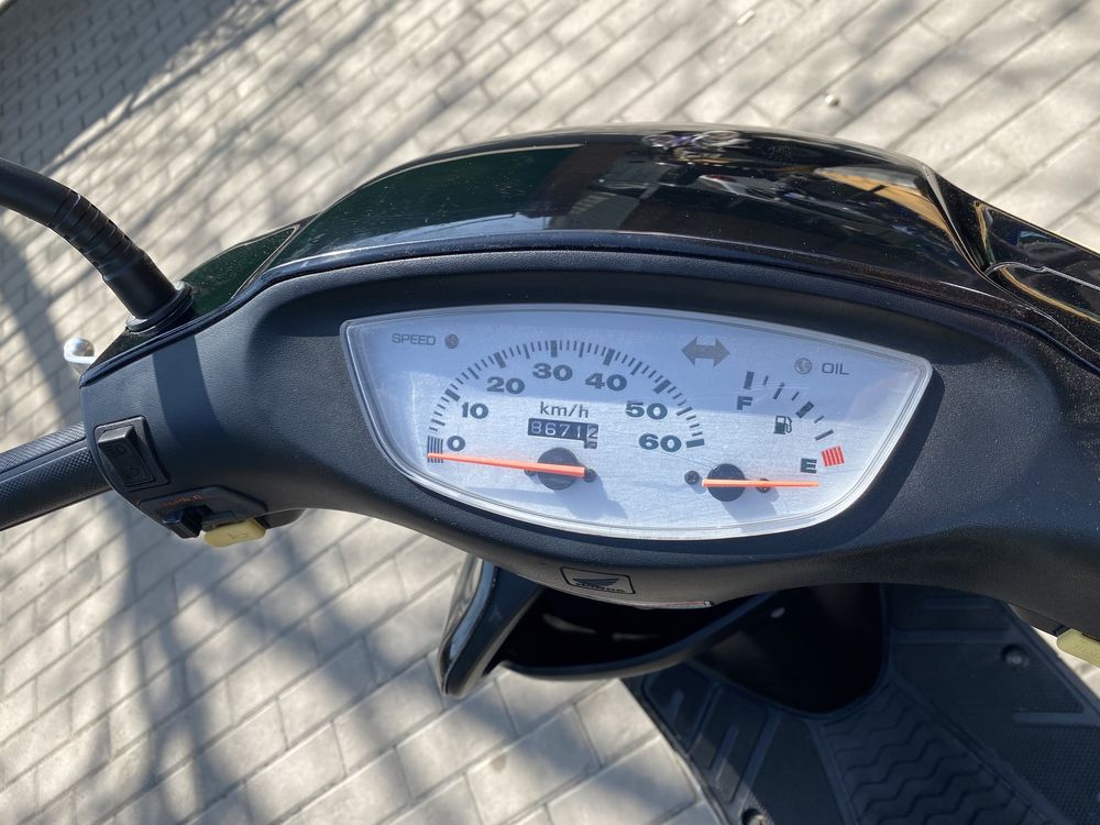 Продам Свежепригнаный скутер Honda Dio34