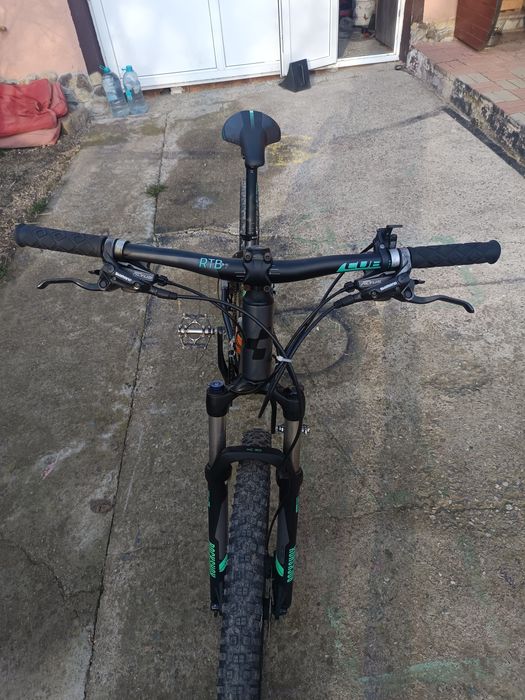 Bicicleta Giant și cube