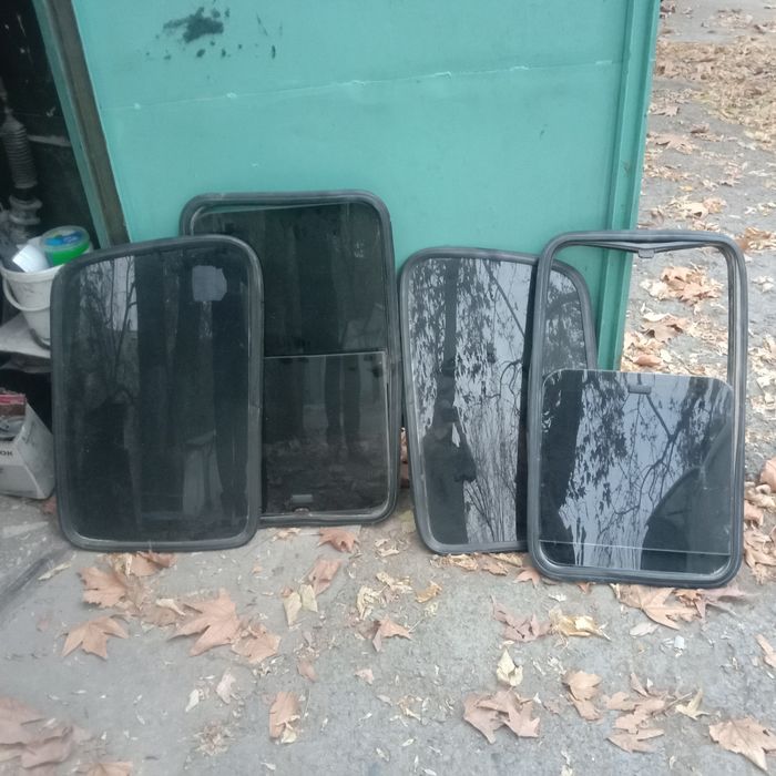 Продам боковые стекла на дамас