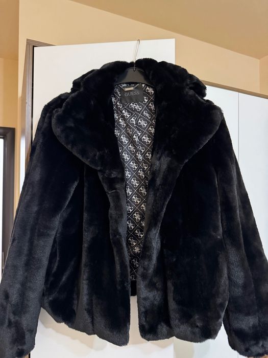 Палто ново черно Guess, размер S, подарък раница
