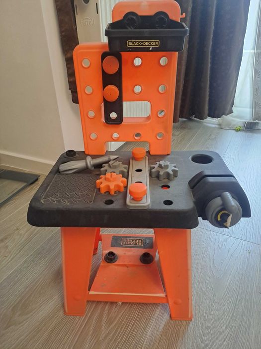 Banc de lucru          .