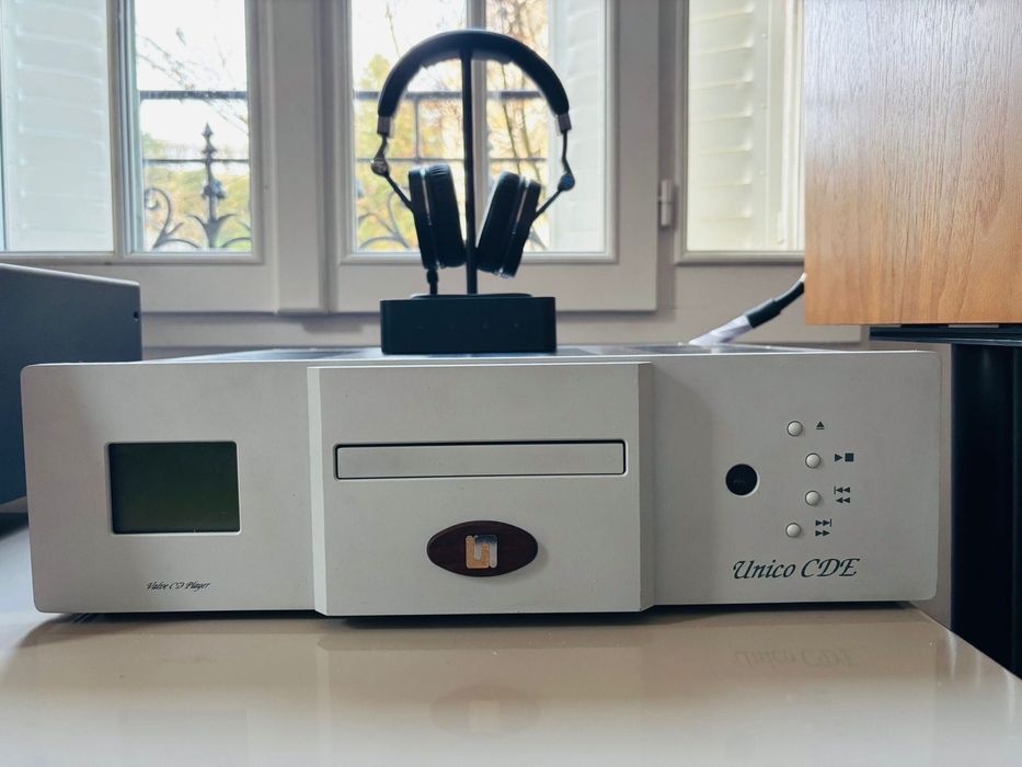 Cd Unison Research CDE Cu 4 lămpi pe etaj preamplificare