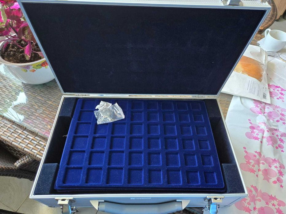 Продам Кофр для монет