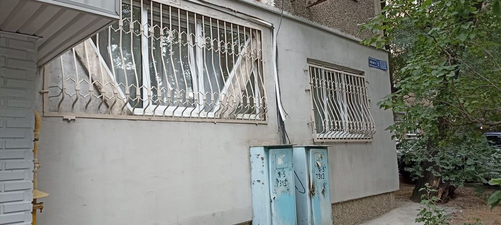 Продам 2 х комнатную квартиру улучшенный планировка  под бизнес а
