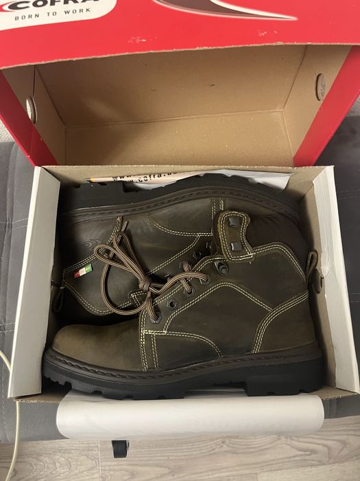 Продам спец обувь