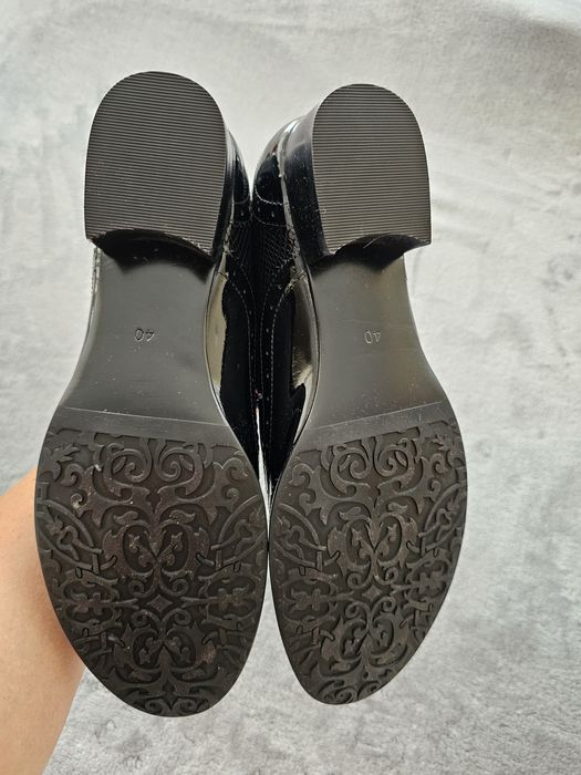 Стилни дамски обувки