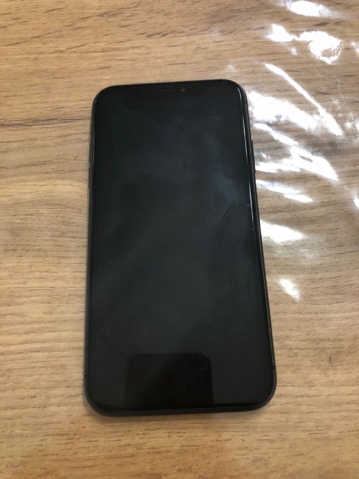 iPhone 11, Negru, 128 GB