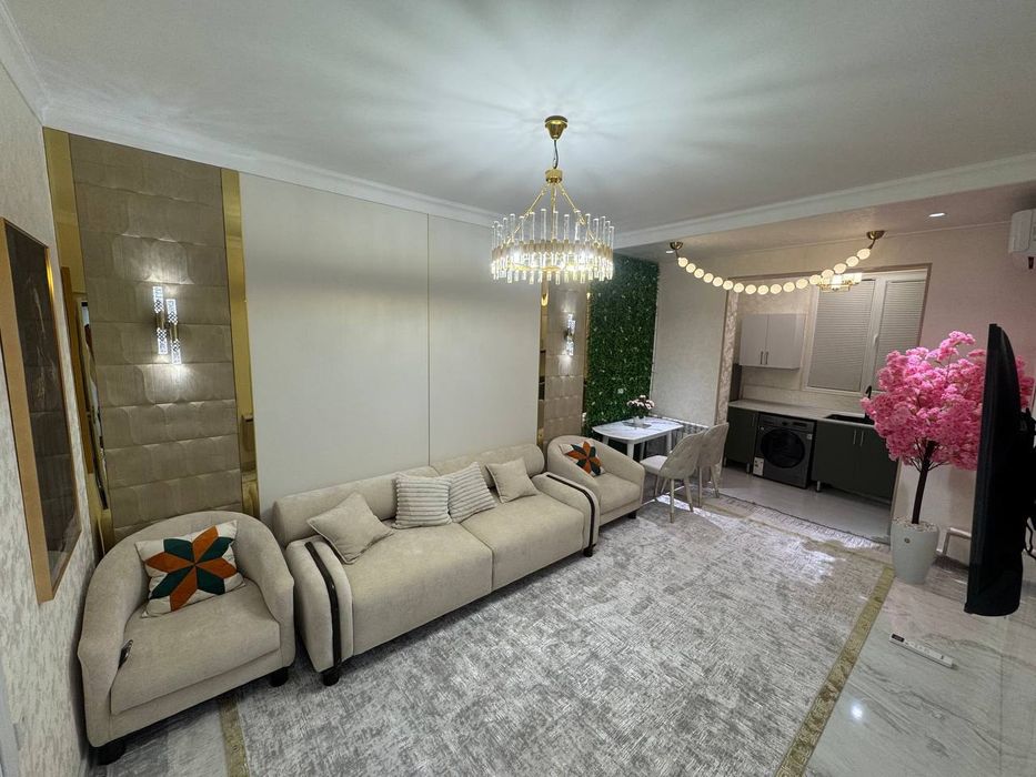 Чиланзар 18-квартал  .2*3/ 3/ 4/.  Евро ремонт