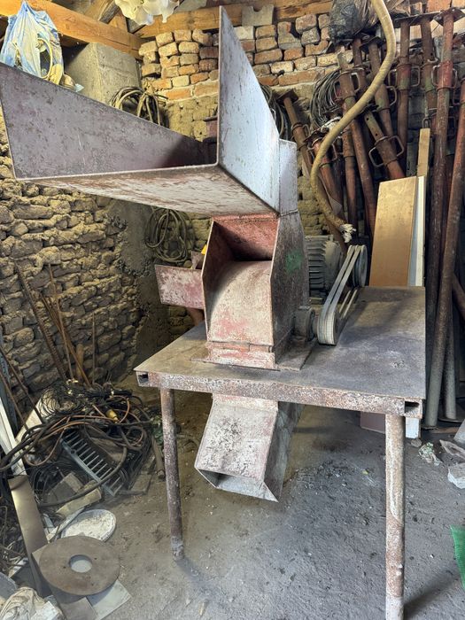 Фуражомелка с нож за селажи