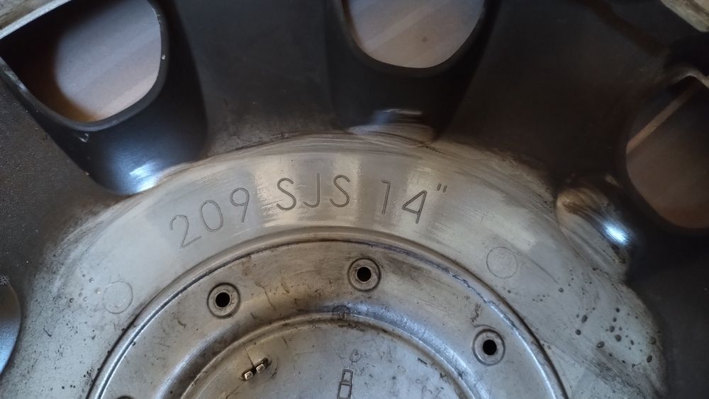 Capac pentru roata Suzuki , R14