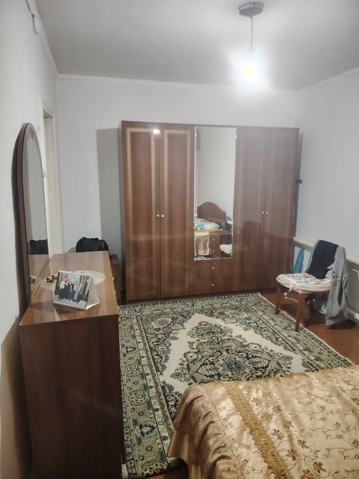 Продаётся спальный гарнитур в хорошем состоянии.Находиться Красный Яр