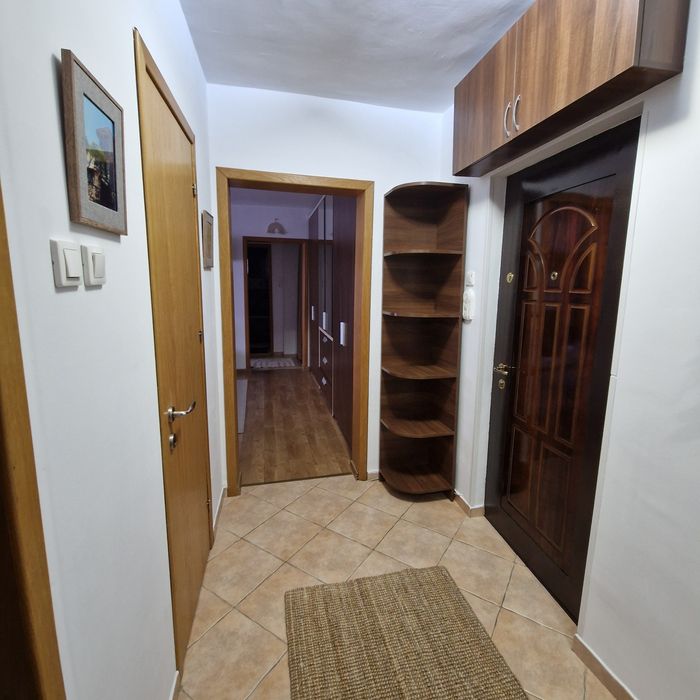Inchiriem apartament doua camere metrou Stefan cel Mare