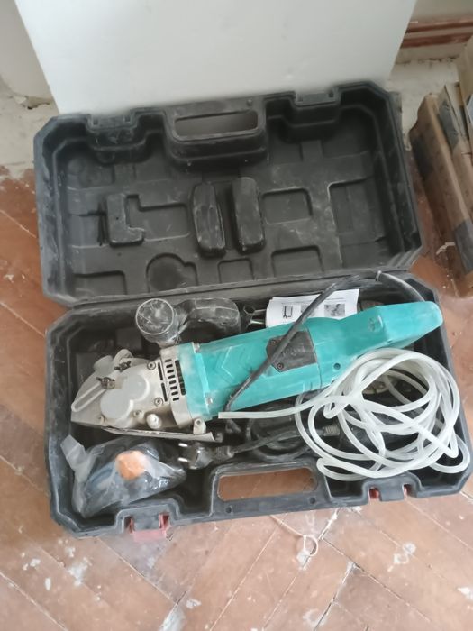 Masina de canelat beton AL FA aproape noua