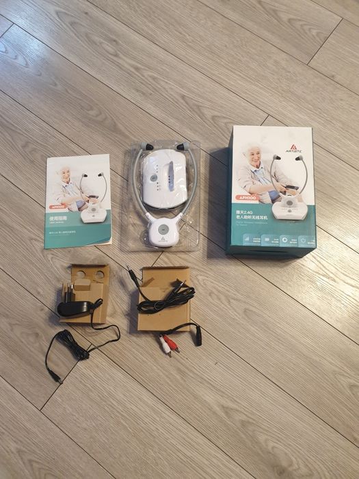 Vand Casti Wirelles pentru Seniori Artiste APH100