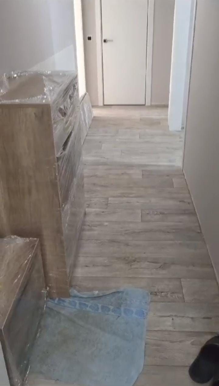 НОВЫЙ комплект прихожую