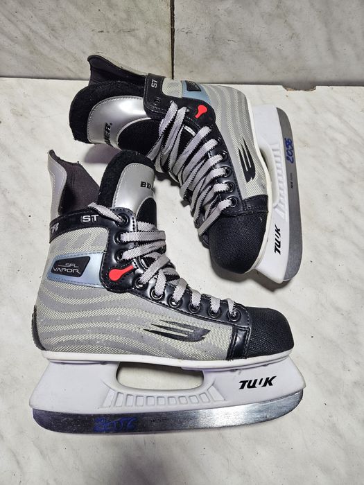 Patine 2056 hochei hockey  Bauer Vapor  marime  36 (  23 cm)