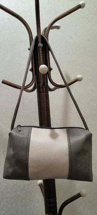 Продаются женские сумочки .