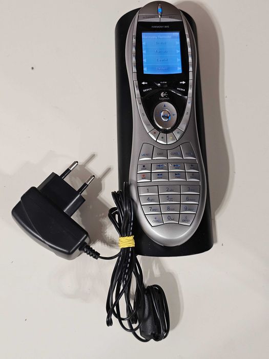 Telecomanda universala Logitech Harmony 895