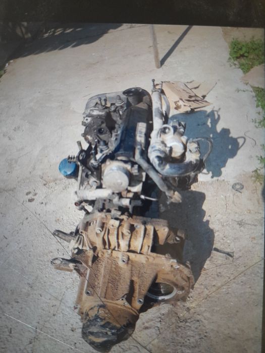 Motor Renault clio 1.5 dci k9k cu tot cu cutie