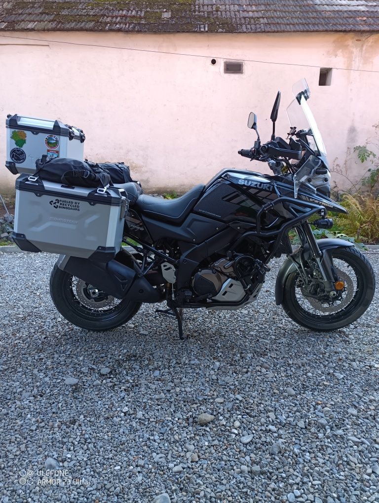 Suzuki v strom 1050 xt