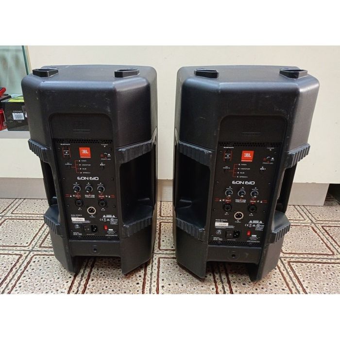 Vând Boxe Active JBL eon610