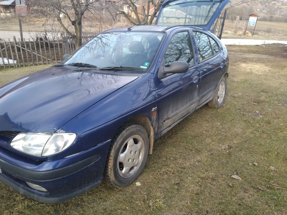 Рено Меган  1.6е