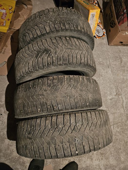 Продам шины триангл