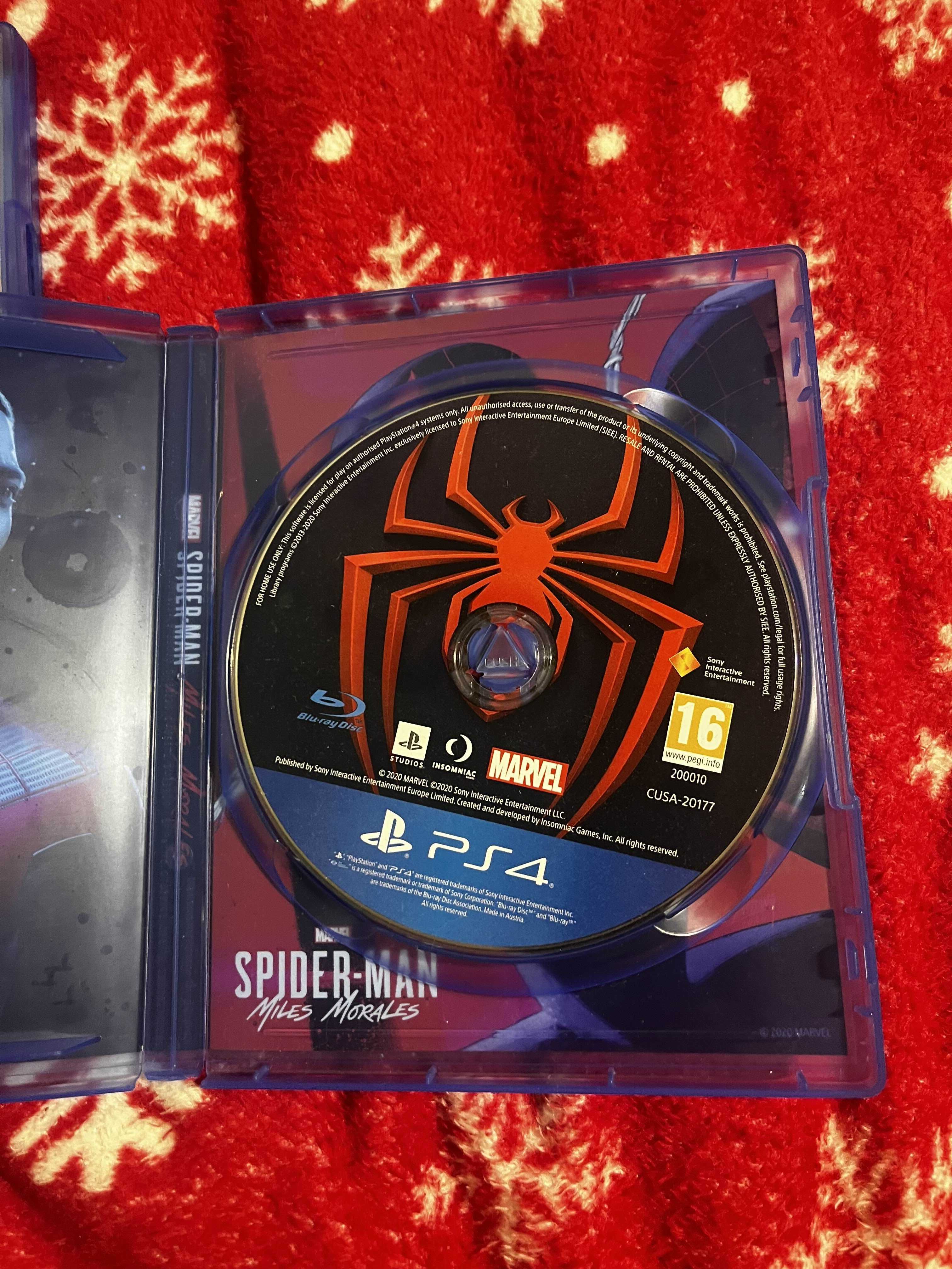 Play station 4 Супер запазен използван половин година!!!