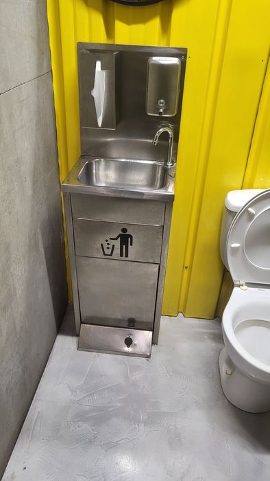 Иноксова безконтактни мивка