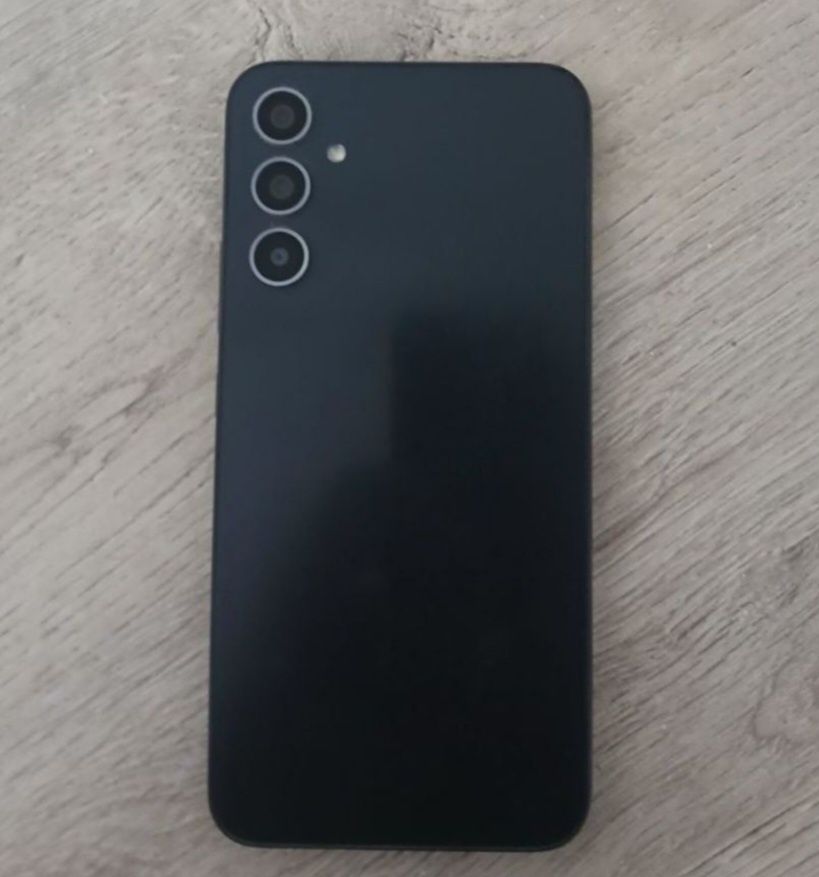 Samsung galaxy A34 5G.   8/256