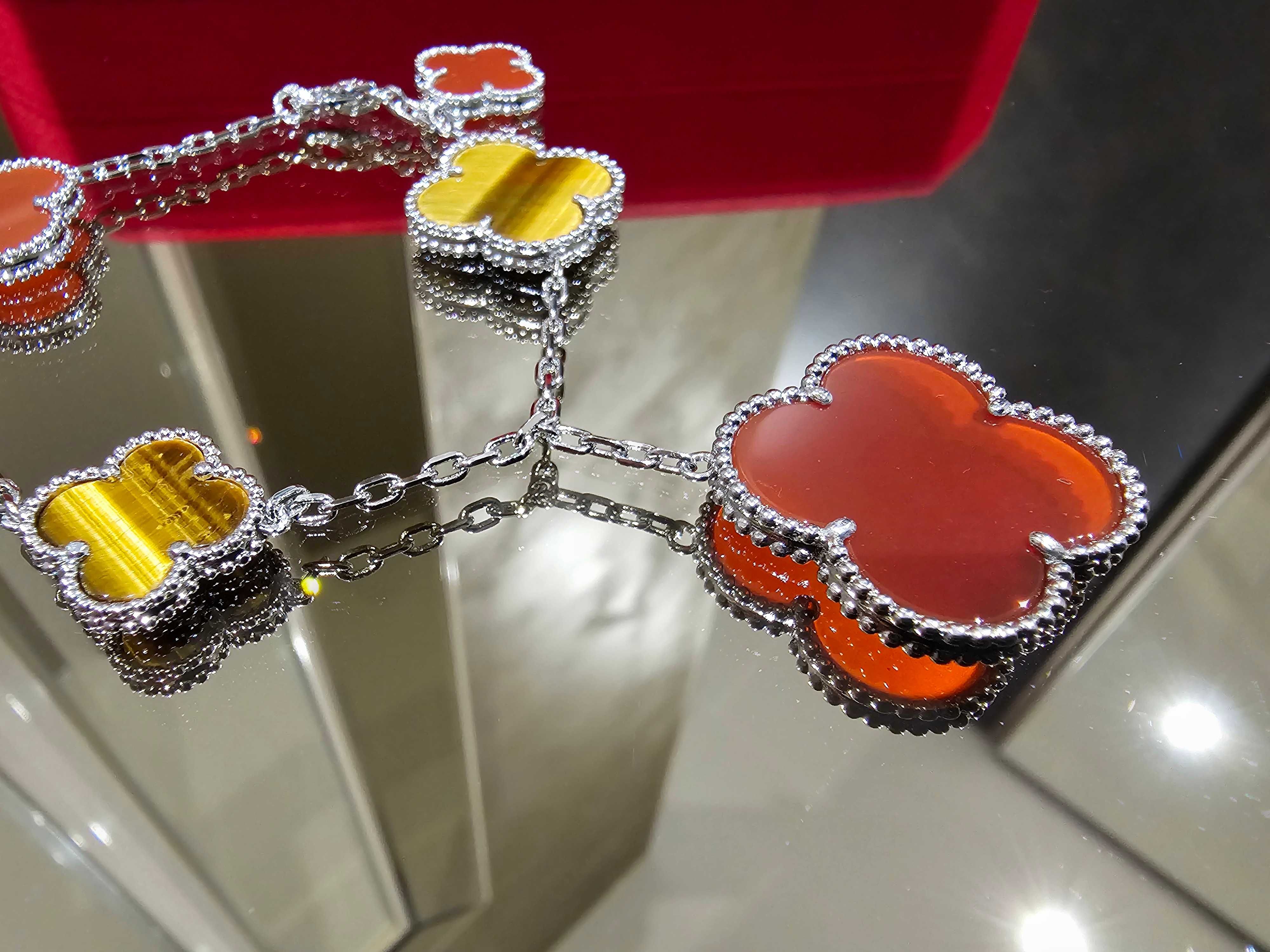 Van Cleef & Arpels VCA 5 Silver Magic Alhambra Red Tiger's Eye Гривна