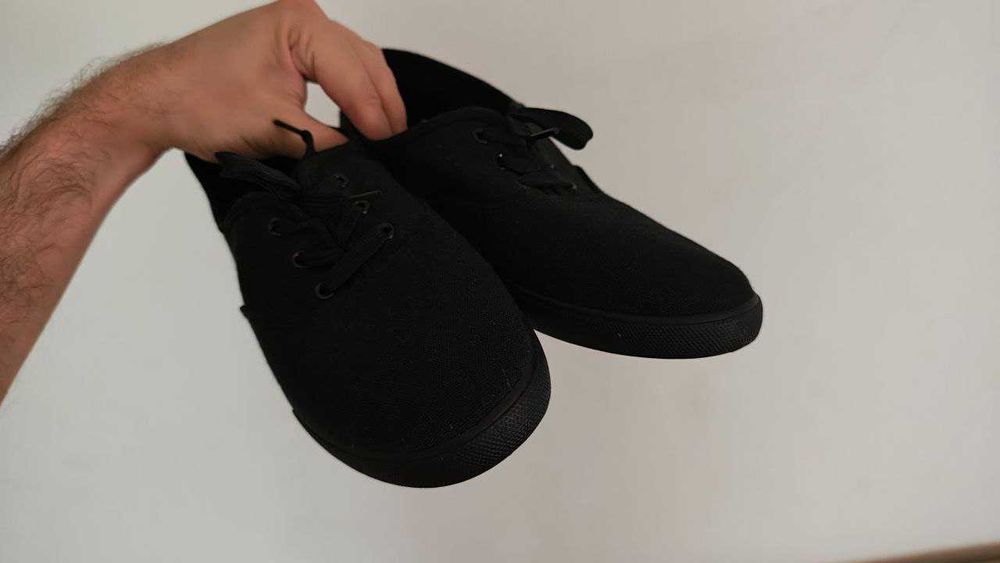 Tenisi ultra-usori de vara - Marime 44