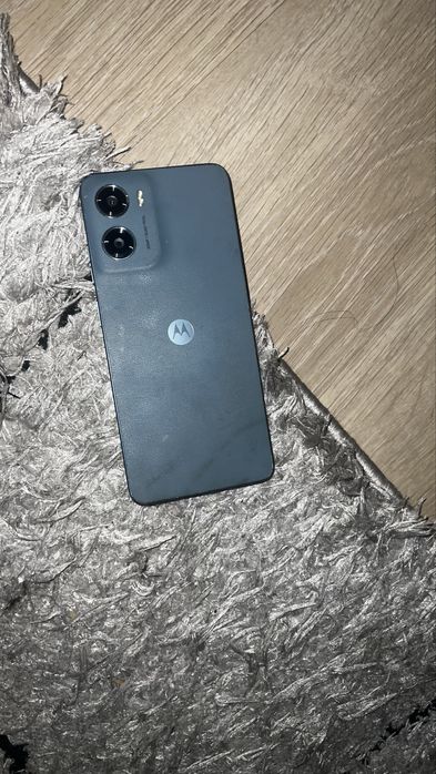 motorola e15.  64gb cu6gb ram