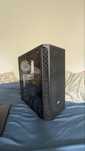 Carcasă pc Silentium cu montaj aio 240/280 sus si 360 pe față
