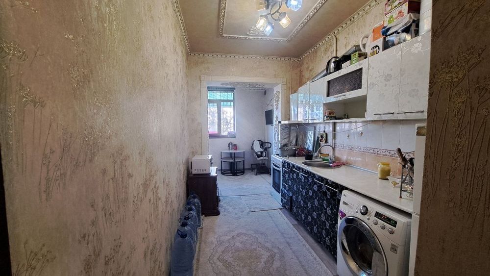 3 Xonali Kvartira sotiladi  1 qavat