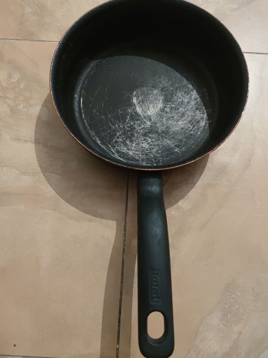 Сковорода диаметром 26 см tefal