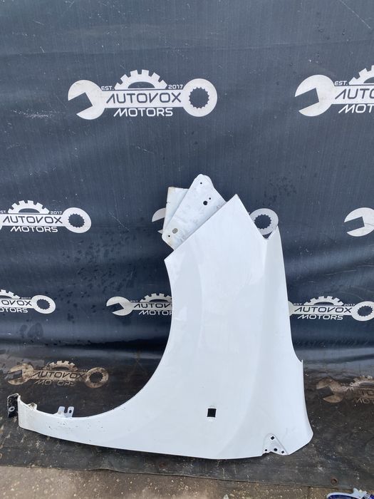 Aripa stanga fata Dacia Dokker Lodgy
