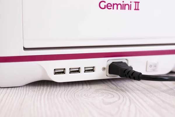 Машина за щанцоване и релеф Gemini II Плотер