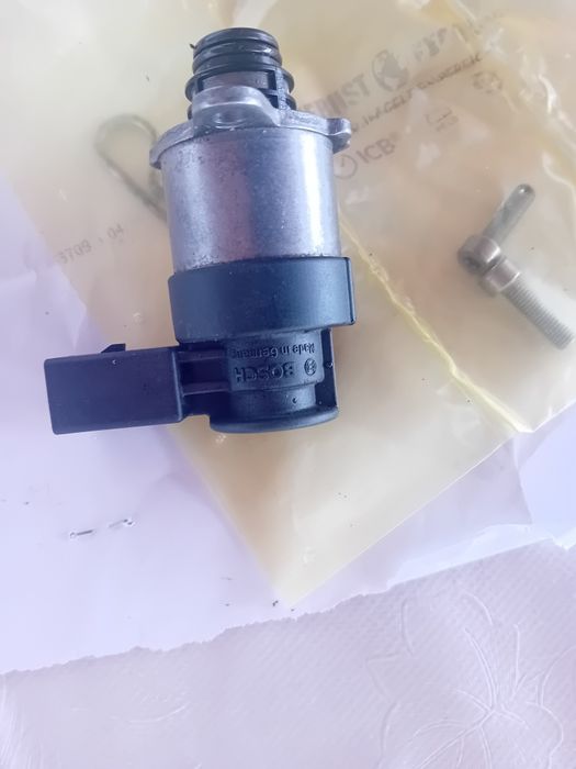 Vând regulator presiune pompa înaltă presiune pentru motorul cag/caga