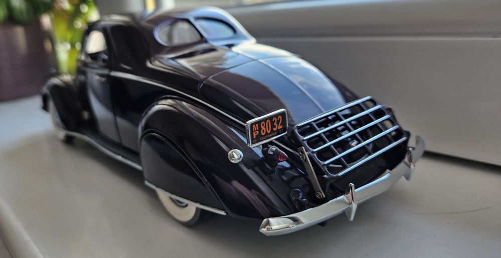 Lincoln Zephyr 1/18