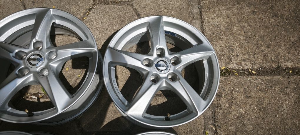 5х114.3 16 цола Nissan