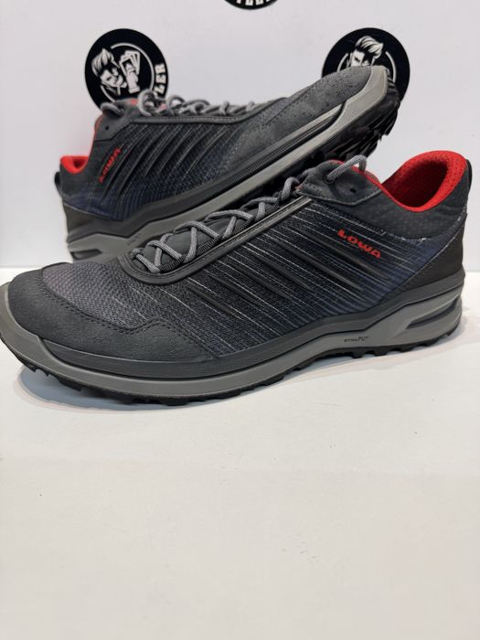 Туристически обувки LOWA LUNNOX .Номер 46
