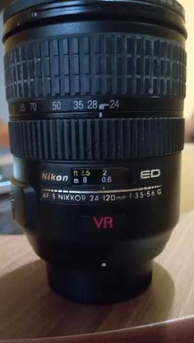 Obiectiv Nikon 24-120mm ED AF S NIKKOR VR Excelent, parasolar,
capace
