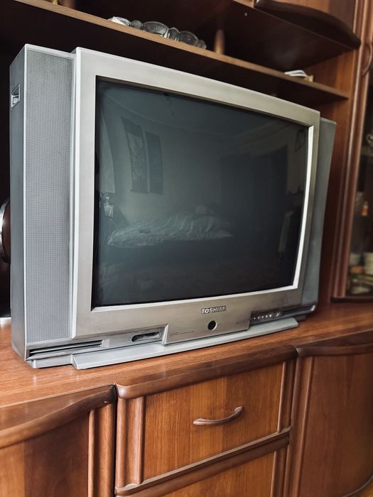 Телевизор Toshiba Bomba
