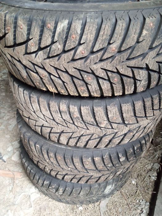 Шины без грыж и порезов стояли на ауди