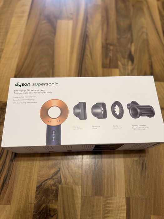 Vând Uscator Dyson Supersonic!