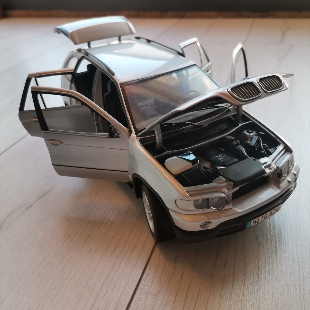 Macheta Bmw X5 Kyosho 1:18