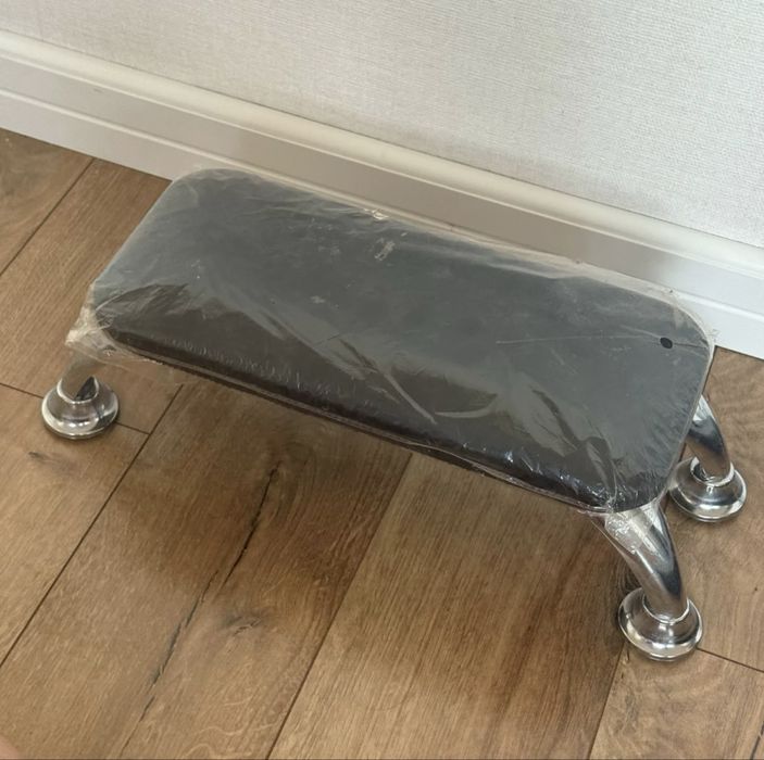 новая подставка для  маникюра